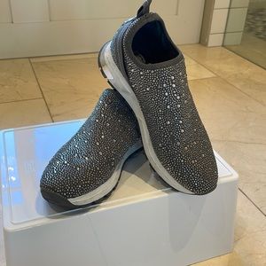 Steve Madden woman's slip on grey shoes w rhinestones size 8